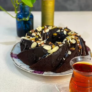 کیک شکلاتی با مغزیجات - Chocolate cake with nuts